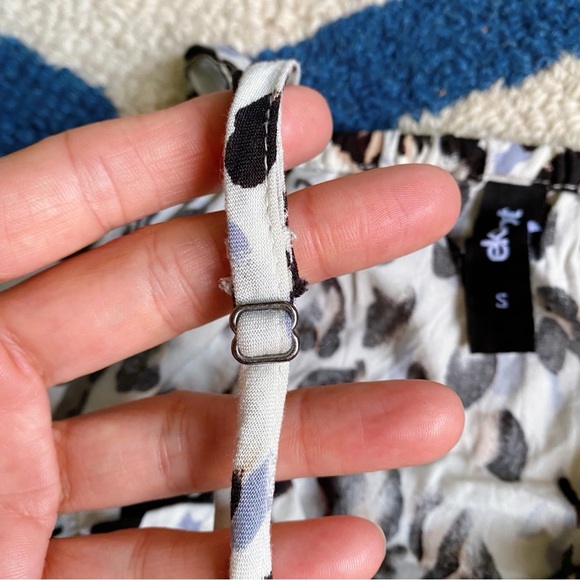 π EKSEPT BOHO IVORY BLACK LEOPARD PRINT RUFFLE DETAIL SUMMER TOP! - Picture 9 of 11